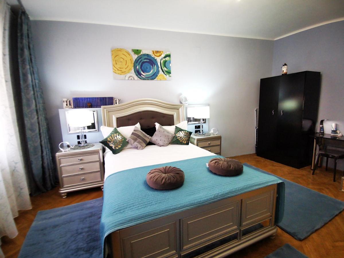 Apartament Sabrina Central Brasov Ngoại thất bức ảnh
